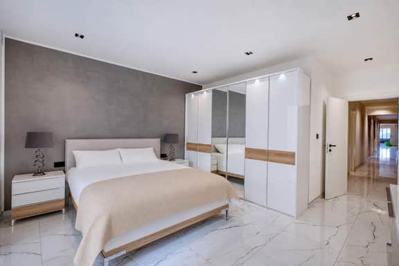 Bastion View Apt 5